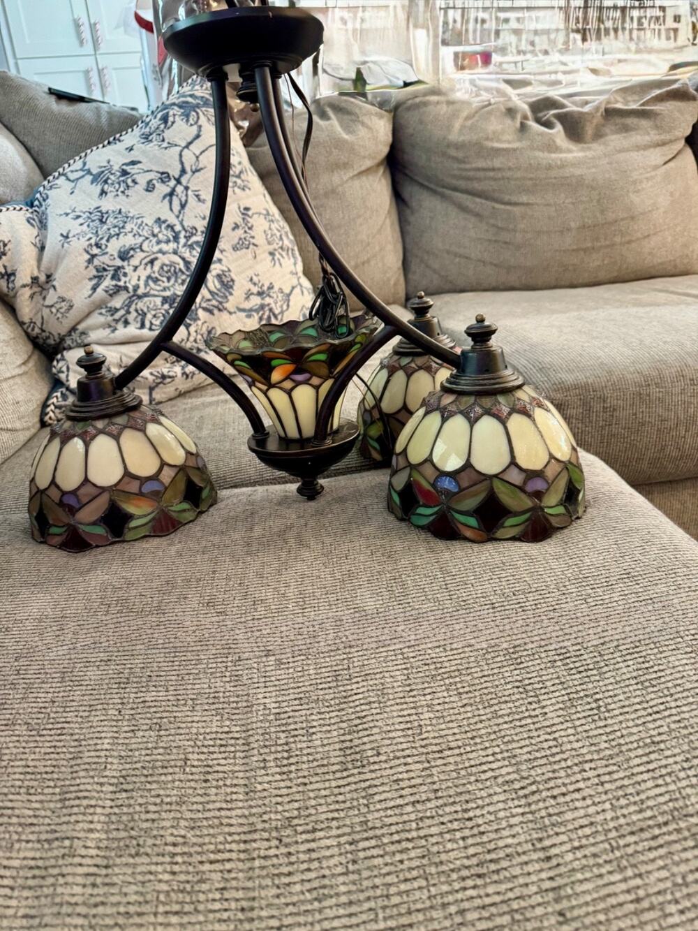 Tiffany Style Stained Glass 4 Light Chandelier